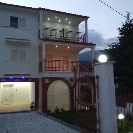Villa Agnanti Apts And Suites Agio Pnevma Екстер'єр фото