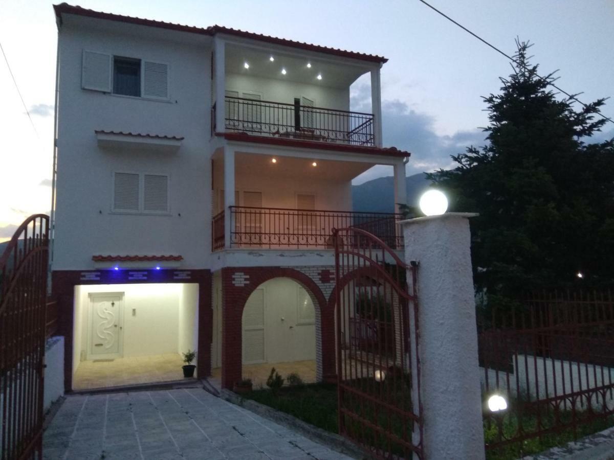 Villa Agnanti Apts And Suites Agio Pnevma Екстер'єр фото